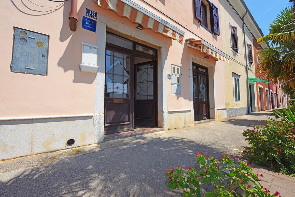Apartment House Senna Poreč Exteriér fotografie